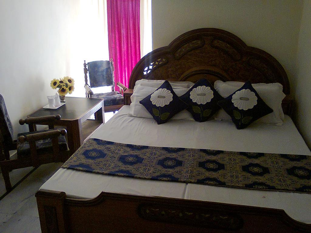 Hotel Arsh International Nainital Room photo