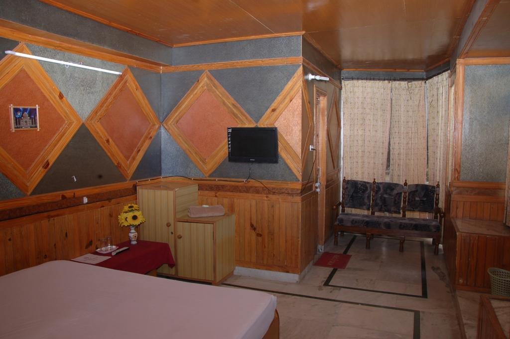 Hotel Arsh International Nainital Exterior photo