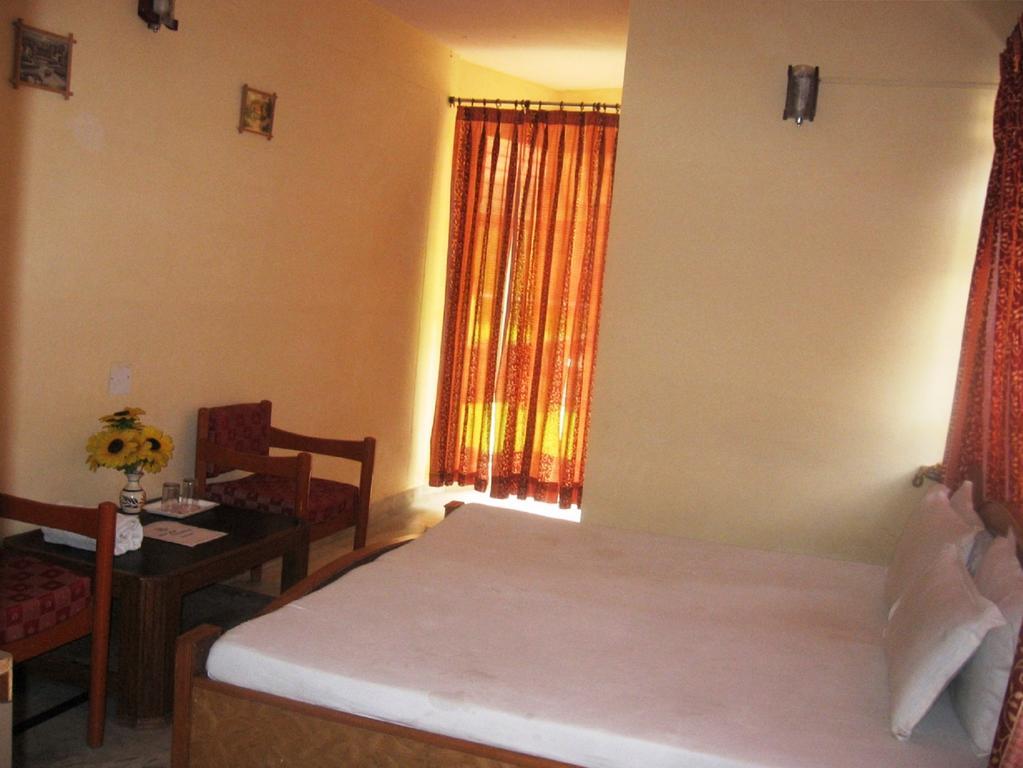 Hotel Arsh International Nainital Room photo