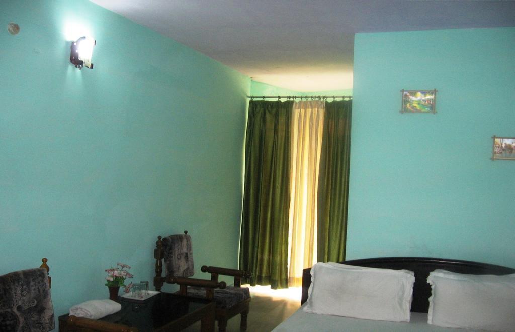 Hotel Arsh International Nainital Room photo